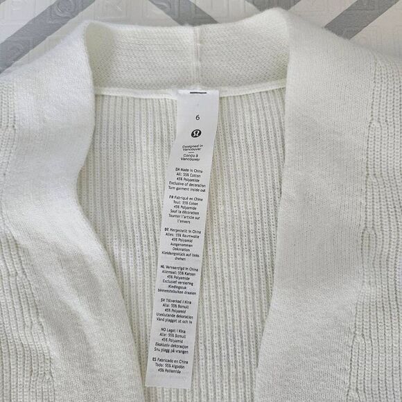Lululemon Side Slit Sweater Wrap Size 6 in Lemon Sorbet - Picture 2 of 5
